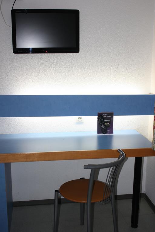 Hotel Vallee Bleue Montalieu-Vercieu Buitenkant foto